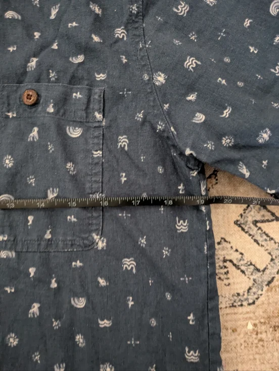 Patagonia Men's Navy Short-Sleeve Button-Up Shirt Medium - Picture 5 of 5